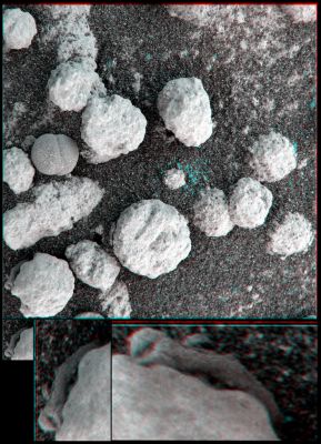 The Martian Root (an Image-Mosaic by Dr Marco Faccin - Lunexit Team)
Il dettaglio assolutamente straordinario (per forma e texture visibile) che appare nell'inset in basso a Dx è - a nostro modo di vedere - non contestualizzabile (se non altro dal suo punto di vista geomorfologico). La sensazione, infatti, è che si tratti di un qualcosa di diverso sia dalle Sferule (Berries), sia dai Ciottoli (Pebbles) che caratterizzano la zona.

La sua forma è bizzarra; la porzione frontale (quella prossima al ciottolo verso il quale il dettaglio tende) sembra avere una sorta di "bocca", mantre il "corpo" presenta almeno due evidenti "snodi" ed una texture superficiale che rende il particolare simile ad una sorta di frammento di legno rinsecchito, oppure - perchè no? - al terminale di una radice aerea.

Comunque sia, è difficile ipotizzare se quanto osservato possa essere una sorta di vegetale o di un animale, anzi: è impossibile dirlo.
Così come, sempre a nostro avviso, è impossibile (anzi: è scorretto) ridurre il tutto alla classica espressione in NASA-Style che recita "...unsually looking surface feature...".
Espressione che, come avete appreso nel tempo, vuol dire tutto e, d'altra parte, non esprime assolutamente nulla di concreto.

E noi? 
Che diciamo? 

Noi diciamo che questo dettaglio, individuato dal nostro bravissimo Dr Faccin, ha tutta l'aria di essere e di costituire una Anomalìa. Un'Anomalìa, come ovvio, la quale ci appare tale solo se si adotta un approccio Logico di tipo terrestre. 
Ma se ci caliamo nella Logica di "X-Mars", allora le cose cambiano. 

E quella che, inizialmente, appariva come un'Anomalìa, eccola diventare un semplice "Trait d'Union", un "Elemento Comune e Caratterizzante" della realtà propria ed esclusiva, riteniamo, del Pianeta Rosso.

Ai "Posteri" la Sentenza...
Parole chiave: Microscopic Imager - Controversial