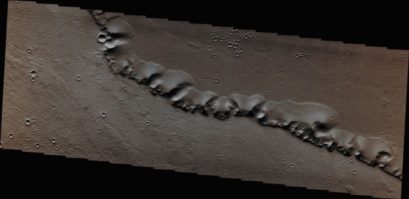 Uranius Dorsum (Absolute Natural Colors; credits for the research and the additional process.: Dr Paolo C. Fienga/Lunar Explorer Italia/Italian Planetary Foundation)
Orbit Number: 47664
Latitude (centered): 22,1827° North
Longitude (East): 282,689°
Instrument: VIS 
Captured: September, 11th, 2012
Parole chiave: Mars from orbit - Volcanic Features - Uranius Dorsum