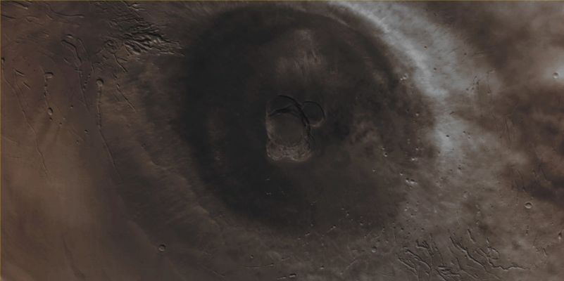 Ascraeus Mons (Absolute Natural Colors; credits for the additional process. and color.: Dr Paolo C. Fienga - Lunexit Team)
Caption NASA originale:"This red wide angle Mars Global Surveyor (MGS) Mars Orbiter Camera (MOC) image shows Ascraeus Mons, the northernmost of the three Tharsis Montes shield volcanoes. Ascraeus Mons is about 460 Km (~286 mi) across and its summit is at an elevation of about 18 km (11 mi) above the "Martian Datum" (or Mars' Ground Zero, such as the elevation designated as 0 km). The center of the Summit Caldera is near 11° North Lat. and  104° West Long.".  
Parole chiave: Mars from orbit - Volcanoes - Ascraeus Mons