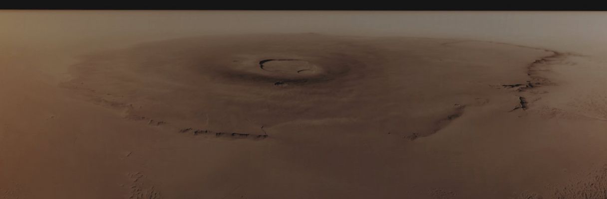 Olympus Mons (Natural Colors; credits for the additional process. and color: Dr Paolo C. Fienga - Lunexit Team)
...Alla NASA, Marte in generale, ed Olympus Mons in particolare, piacciono così...
Parole chiave: Mars from orbit - Volcanoes - Olympus Mons