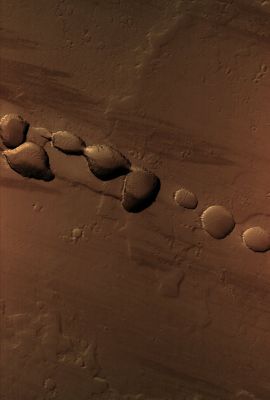 Pit-chain near Tharsis Tolus (MULTISPECTRUM; credits: Lunexit)
nessun commento
Parole chiave: Mars from orbit - Pit-Chain