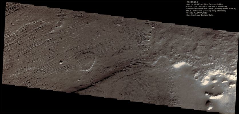 Yardangs near Apollinaris Patera (Absolute Natural Colors; credits for the additional process. and color.: Dr Paolo C. Fienga - Lunexit Team)
nessun commento
Parole chiave: Mars from orbit - Aeolian Features - Yardangs