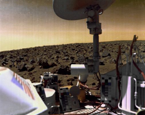 From the "Viking Archive" - Viking 2: antenna, sky and horizon (True Colors; credits: Dr M. Faccin)
nessun commento
Parole chiave: Spacecraft - Viking 2 Lander - Bridge and Antenna