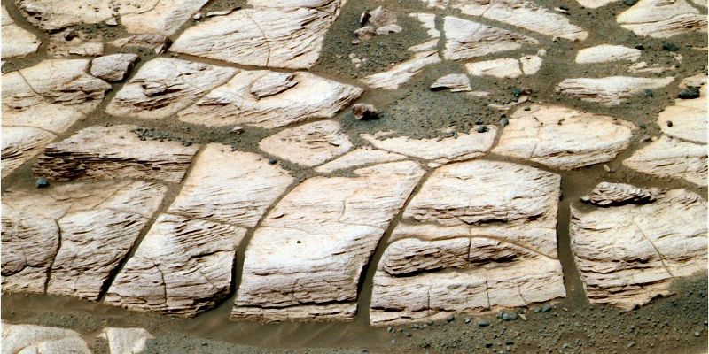 The "Martian Paving" (natural colors - elab. Keith Laney)
nessun commento
Parole chiave: Martian Surface - Martian Paving