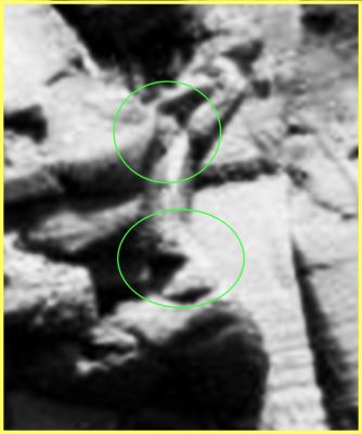 "Tubular Bells"... - Sol 1213 (EDM n.2 - credits: Ivana Tognoloni - Lunexit Team)
...Ed in effetti, a parte la apparente Natura "Tubolare" (diciamo apparente poichè dobbiamo essere prudenti e pragmatici, dato che non sarebbe la prima volta che commettiamo degli errori di valutazione allorchè osserviamo un dettaglio superficiale da un singolo angolo di ripresa) del rilievo ivi ripreso, è proprio questa fissurazione (doppia?!?) "ad angolo" (con squadratura davvero rimarchevole) che potrebbe non essere semplicissima da spiegare...

Insomma: se la roccia a forma di tubo, in qualche modo e misura, non ci sorprende quel più di tanto, è la fissurazione ad angolo (quasi) retto che ci lascia un pochino perplessi.
Parole chiave: Martian Surface - Craters - Victoria Crater - Controversial Feature