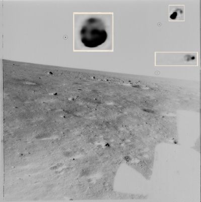 Too Big, Too Bright... (from AS 11-39-5768)
Ed ecco le riflessioni svolte dal Sig. de Vitis riguardo a questi due frames Apollo 11:"...Grazie al capovolgimento dei colori sia della prima che della seconda foto, un elemento importante che subito si evidenzia è che tra la prima immagine è la seconda possiamo notare due particolarità in più e non solo. Se fate caso nella prima foto, AS 11-39-5753, potete notare anche un diverso riflesso sull’oggetto situato in alto a sinistra...".

Certo, la presenza di "riflessi" sullo Star-Like Object over-magnificato è proprio uno di quegli indizi che permettono ai Ricercatori si Anomalìe Spaziali di scartare l'ipotesi per cui sia potuto trattare di un semplice image-artifact (il quale, anche se super-ingrandito e processato, di regola si risolve quasi sempre in un blur del particolare, senza che emergano dei rilievi definiti, delle ombre e/o dei riflessi di un qualche tipo). Corrette quindi le valutazioni del nostro Amico e Socio, che ringraziamo ed al quale rinnoviamo l'invito a partecipare attivamente al nostro (sempre affascinante) Lavoro!
Parole chiave: Lunar Horizon - Controversial Frame