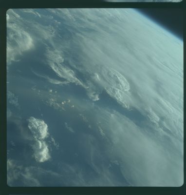 AS 07-03-1554 - Clouds
Parole chiave: The Earth from orbit