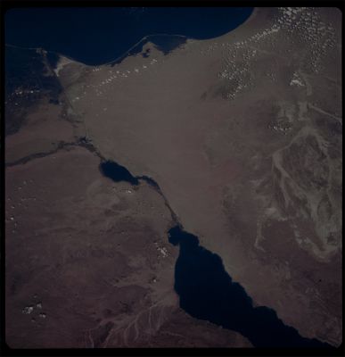 AS 07-11-2008 - The Red Sea and the Sinai Peninsula (Frame restored and recalibrated; credits: Dr Paolo C. Fienga - Lunexit Team)
nessun commento
Parole chiave: The Earth from Orbit