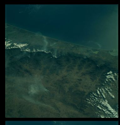AS 09-19-3016 - From up-there, Earth seems REALLY beautiful...
nessun commento
Parole chiave: The Earth from orbit