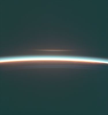 AS 09-20-3175 - On the Night-Side of the Earth...
Parole chiave: Postcard from Space
