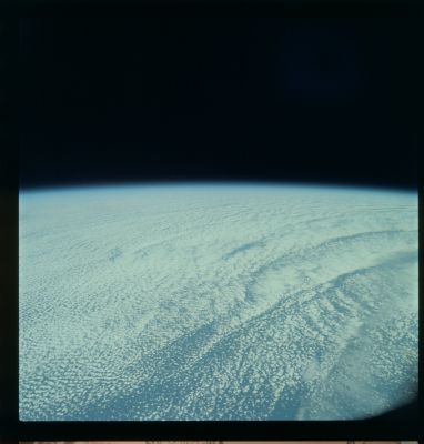 AS 09-21-3278 - Cloudy Limb
nessun commento
Parole chiave: The Earth from orbit