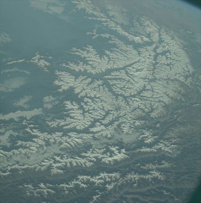 AS 09-23-3511 - Over the Snow (NASA - Original)
Parole chiave: The Earth from orbit