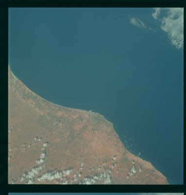 AS 09-23-3516 - Coastline (1)
nessun commento
Parole chiave: The Earth from orbit