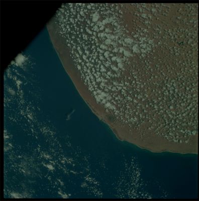 AS 09-23-3519 - Coastline (Absolute Natural Colors; credits for the additional process. and color.: Dr Paolo C. Fienga - Lunexit Team) 
nessun commento
Parole chiave: The Earth from Orbit