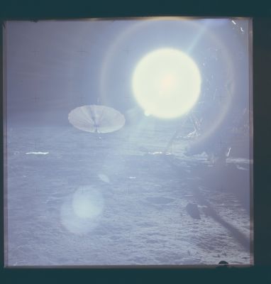 AS 12-46-6739 - Up-Sun
Caption NASA originale:"116:22:29 MT - Rightward of 6738. Up-Sun view of the LM and S-band antenna. (...) the Sun's elevation is about 7,6°. 
As Pete Conrad mentions at 118:27:12 MT, he mistakenly took the pan at 15-foot focus instead of 74-foot focus".

Parole chiave: Lunar Module