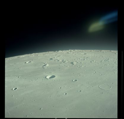 AS 12-51-7545 - UFO near Copernicus? No, just a reflection... (3)
nessun commento
Parole chiave: The Moon from orbit - Controversial Frame