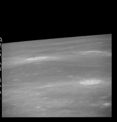 AS 14-69-9620 - Lansberg B and D
Image Collection:  70mm Hasselblad 
Mission: Apollo 14 
Magazine:  69 
Magazine Letter:  P 
Latitude:  2,5° South
Longitude: 29,5° West
Lens Focal Length:  500 mm 
Quality:  Fair 
Film Type:  3400 
Film Width:  70 mm 
Film Color:  black & white 
Feature(s):  Lansberg B and D
Parole chiave: The Moon from orbit - Craters - Lansberg B & D