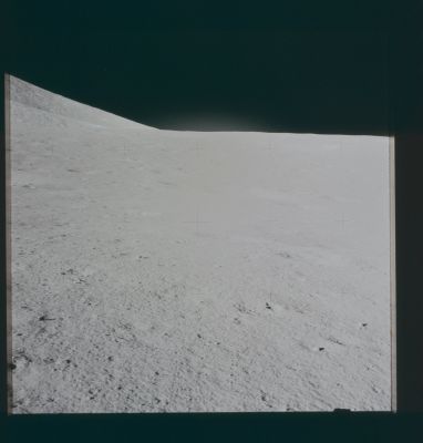 AS 15-86-11585 - Locator Panorama, from Seatbelt Basalt Site (3)
nessun commento
Parole chiave: Lunar Surface - Partially Disturbed Soil