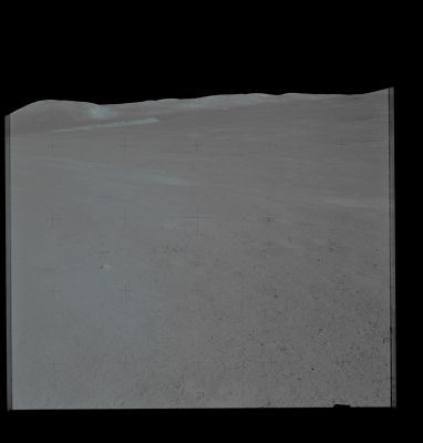 AS 15-86-11619 - Hadley Rille Panorama (1)
Caption NASA:"Hadley Rille from the first Station 6 Sampling Site".
Parole chiave: Lunar Horizon - Hadley Rille
