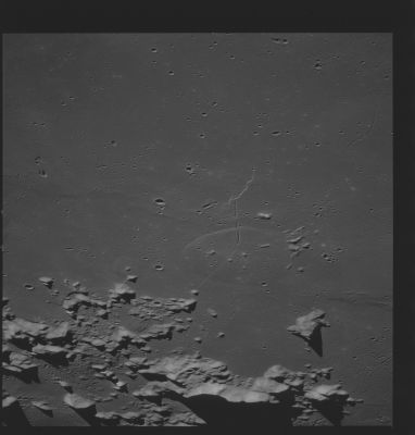 AS 15-91-12372 - At the end of the trans-lunar coast (elab. Lunexit)
nessun commento
Parole chiave: The Moon from orbit - Lunar Mare