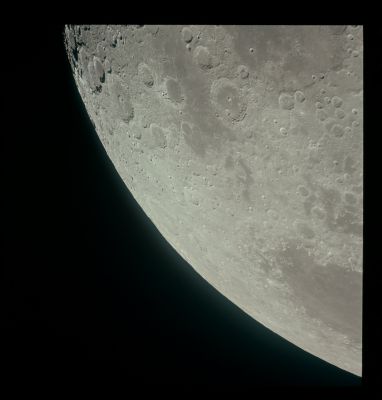 AS 15-96-13096 - Mare Crisium, Mare Marginis and Mare Smythii
Image Collection:  70mm Hasselblad 
Mission:  15 
Magazine:  96 
Magazine Letter:  Q 
Latitude: approx. 24,0° North
Longitude: approx. 79,0° East 
Film Type:  SO-368 
Film Width:  70 mm 
Film Color:  color 
Feature(s):  MARE CRISIUM, MARE MARGINIS and MARE SMYTHII
Parole chiave: The Moon from orbit - Mare Crisium, Mare Marginis and Mare Smythii