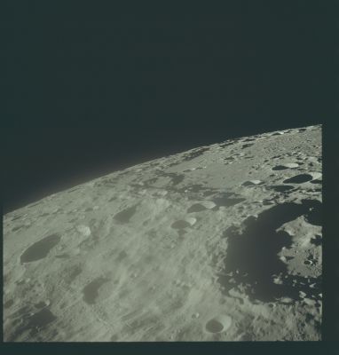 AS 17-151-23114 - Crookes, Doppler and Korolev Crater
Image Collection:  70mm Hasselblad 
Mission:  17 
Magazine:  151 
Magazine Letter:  OO 
Revolution:  1 
Latitude:  6,7° South
Longitude: 163,1° West
Lens Focal Length:  80 mm 
Camera Tilt:  66° 
Camera Azimuth:  351 
Camera Altitude:  117 Km 
Sun Elevation (on Local Horizon):  11° 
Mission Activity:  REV 1 
Film Type:  SO-368 
Film Width:  70 mm 
Film Color:  color 
Feature(s):  CROOKES; DOPPLER and KOROLEV
Parole chiave: The Moon from orbit - Craters - Crookes, Doppler and Korolev