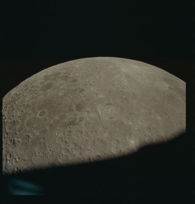 AS 17-152-23297 - Mare Australe and Humboldt (elab. in true colors by Lunexit)
nessun commento
Parole chiave: The Moon from Space - Mare Australe and Humboldt