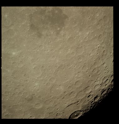 AS 17-152-23322 - Mare Smythii, Milne and Pasteur Crater (elab. in true colors by Lunexit)
Image Collection:  70mm Hasselblad 
Mission:  17 
Magazine:  152 
Magazine Letter:  PP 
Mission Activity:  TEC 
Film Type:  SO-368 
Film Width:  70 mm 
Film Color:  color
Parole chiave: The Moon from Space - Mare Smythii, Milne and Pasteur