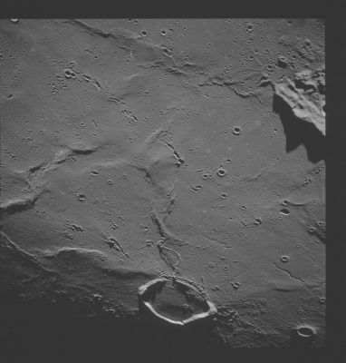 AS 17-153-23588 - Wallace Crater
Coord.: 20,2° North Lat. and 6,7° West Long.
Parole chiave: The Moon from orbit - Craters - Wallace