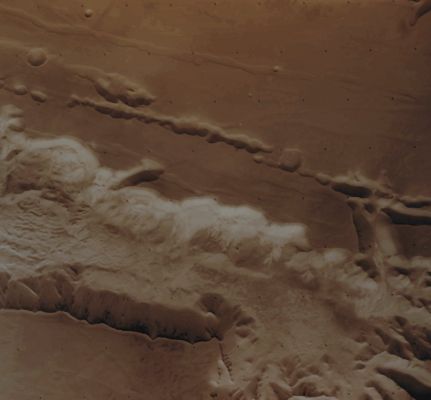 Frame Viking Orbiter 1 n. 057a45 (Enhanced Natural Colors; credits for the additional process. and color.: Dr Paolo C. Fienga - Lunexit Team)
nessun commento
Parole chiave: Mars from orbit - Valles Marineris Region