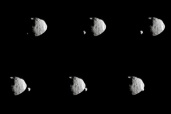 Phobos and Deimos
nessun commento
Parole chiave: Martian moons