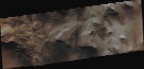 Chasmas-Capri_Chasma-PIA14952-PCF-LXTT.jpg