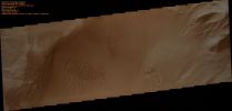 Dunes-Juventae_Chasma-PIA13218.jpg
