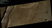 Troughs-Sirenum_Fossae-20091207a.jpg